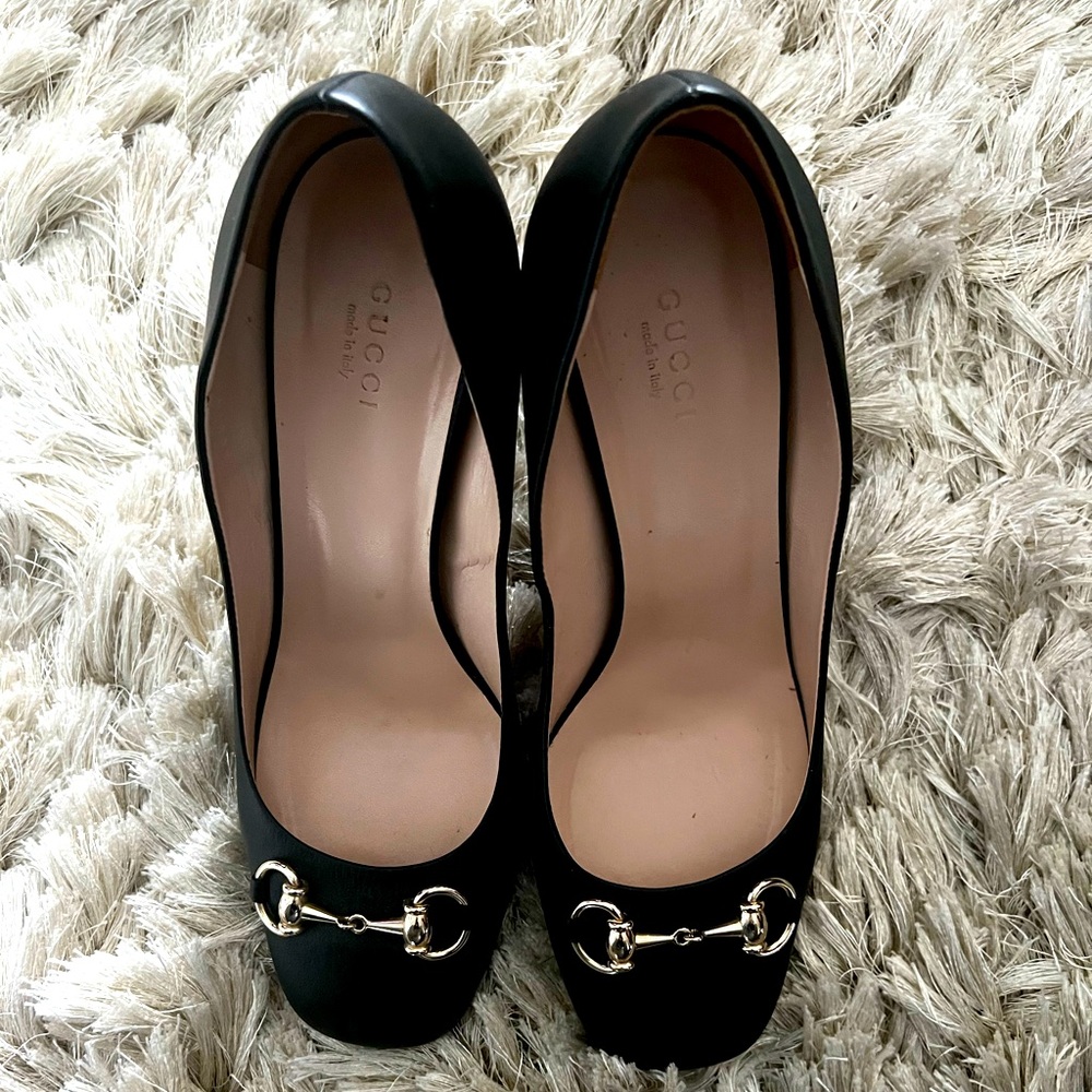 Gucci Black block heel pump